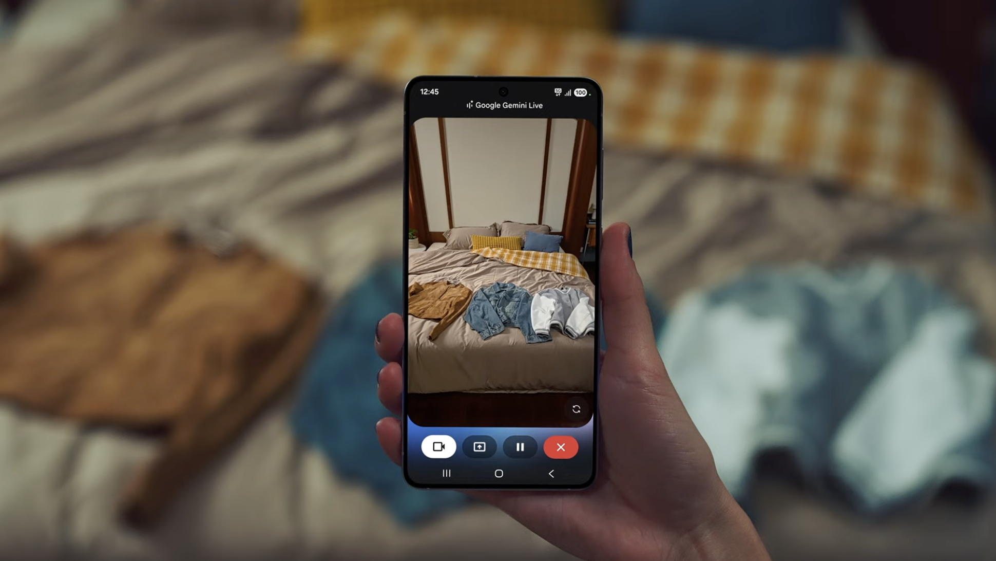 استفاده از دوربین Gemini Live برای مشاهده محیط و دریافت راهنمایی تصویری