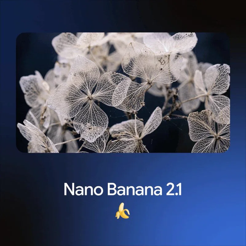 نمونه تصویر تولیدشده با Nano Banana 2.1 از گلهای ظریف روی پسزمینه آبی