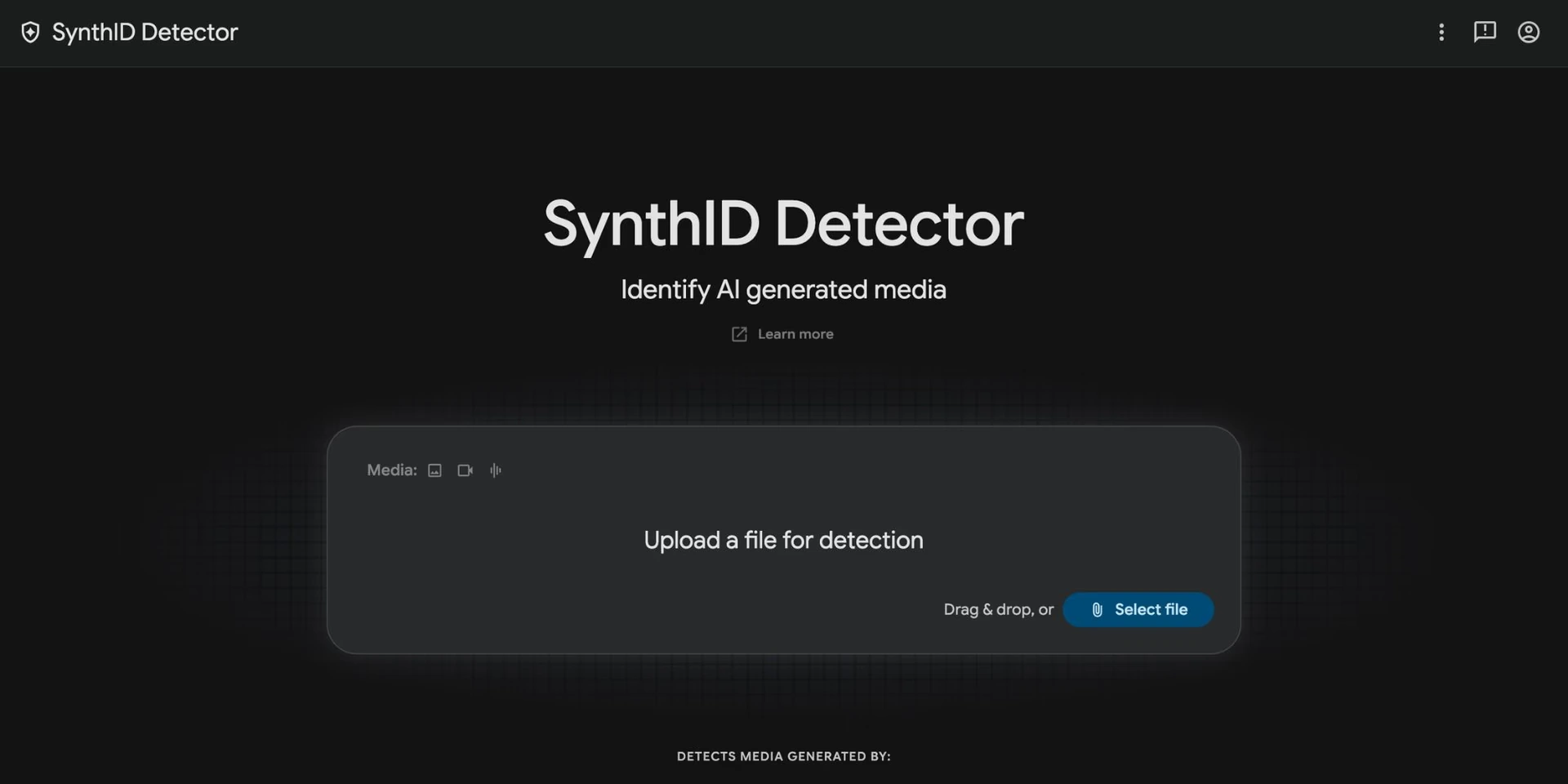نمای تیره وبسایت SynthID Detector با بخش بارگذاری فایل و دکمه Select file برای بررسی رسانه